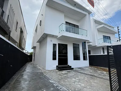4 Bedroom Detached Duplex for Sale