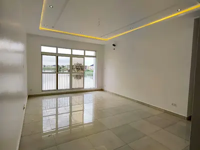 A Comfortable Mini Flat with Personal Kitchen, Bathroom and Toilet