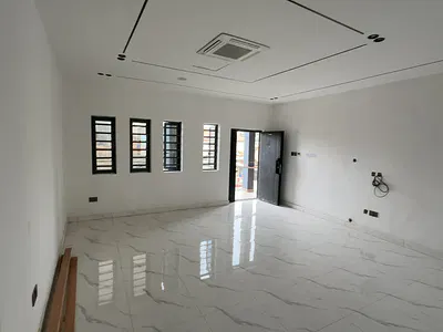 Modern State of Art 3 Bedroom Apartment