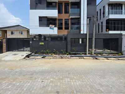 Most Affordable 2 Bedroom Apartment in Ikate Location: Ikate Pri