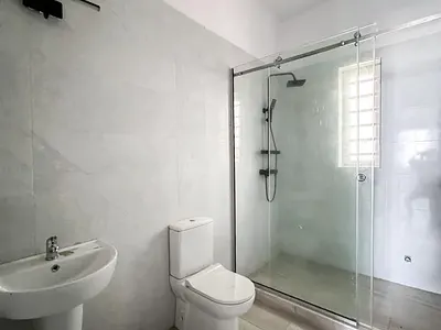 Luxurious 5 Bedroom Fully Detached with BQ