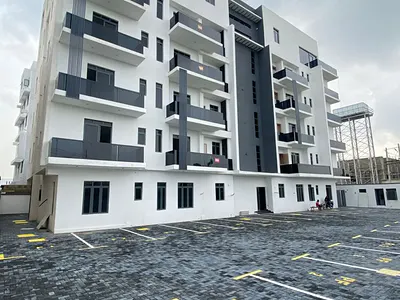 Lovely 2bedroom Apartment with a Pool and an Elevator