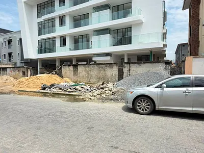 Spacious 2 Bedroom Apartment in a Top Notch Location