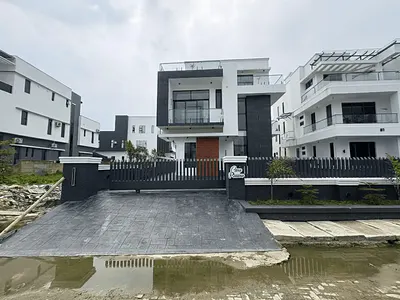5-Bedroom Fully Detached Duplex for Sale