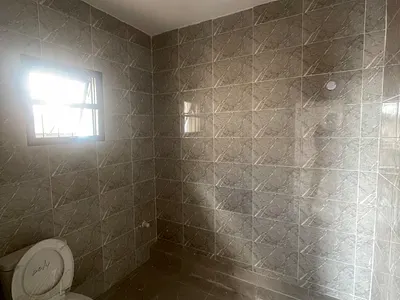 Newly Renovated 2 Bedroom Apartment