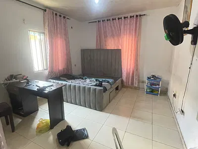Well Maintained 1 Bedroom
