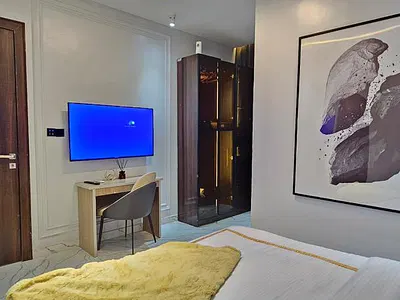 Our Cozy 1 Bedroom Apartment with a Swimming Pool and Gym Is Now Avail