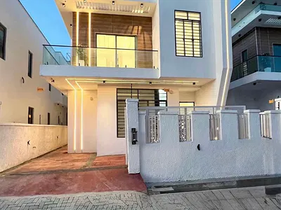 5 Bedroom Detached Duplex