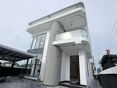 Luxury 5bedroom Fully Detached Duplex