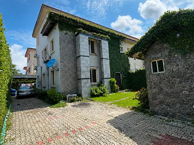 Distress Sale 4-Bedroom Semi-Detached Duplex with BQ