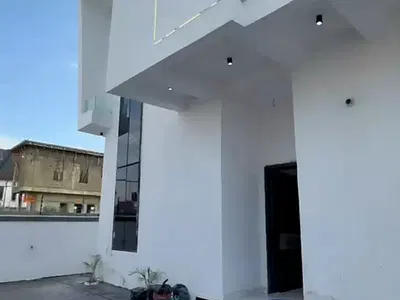 4bedroom Duplex