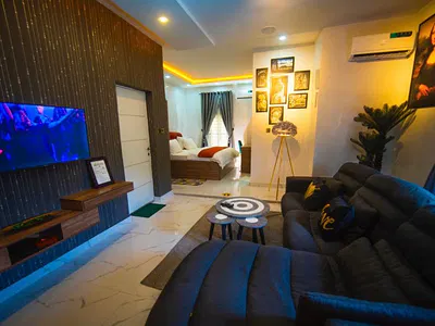 Luxury 1-Bedroom Apartment with Private Pool