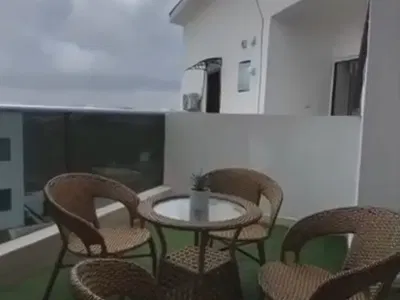 Distress 3 Bedroom Apartment
