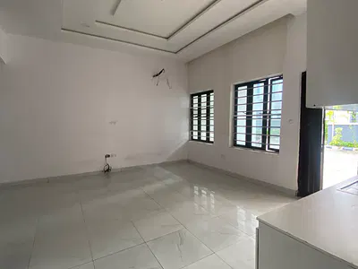 Studio Apartment with Open Plan Kitchen