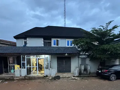 4units of 3bedroom Flats with 4shops on a Standard Full Plot of Land,