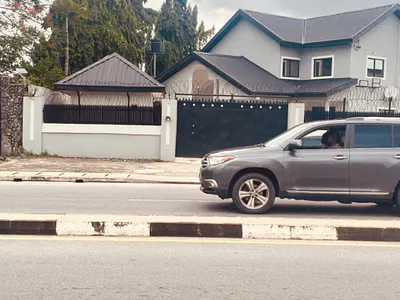 Commercial 4 Bedroom Duplex