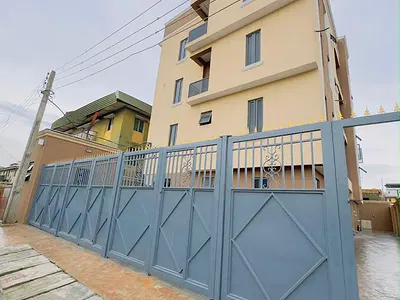 2 Bedroom Flat / Apartments