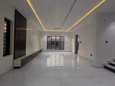 Semi Furnished Contemporary 4 Bedroom Duplex