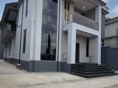 Tastefully Newly Built Spacious 4 Bedroom Duplex with BQ