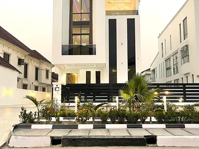 5-Bedroom Duplex + BQ