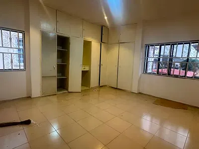 A Comfortable Mini Flat with Personal Kitchen, Bathroom and Toilet