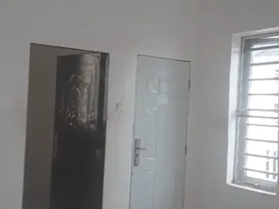 Spacious Upstairs Mini Flat at Ajah { Video}