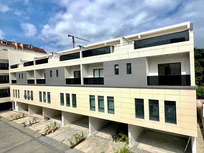 Exquisite Luxury Very Spacious 4 Bedroom Duplex with Pool, Gym