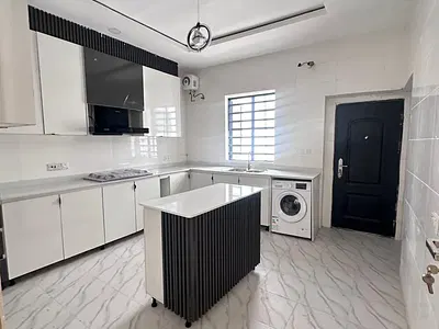 Multiple Units of Spacious 4 Bedroom with BQ