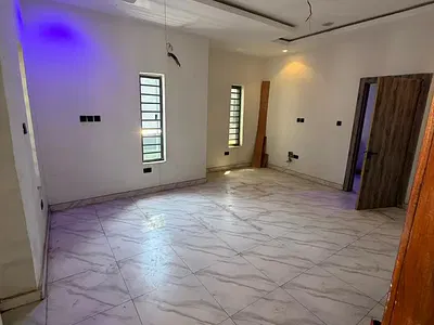 Upstairs Masters Room with Own Kitchen &2 Balconies