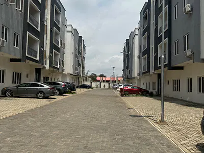 3 Bedroom Apartments with BQ
