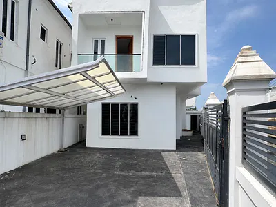 4 Bedroom Fully Detached Duplex