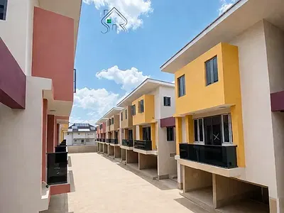 4 Bedroom Ensuite Spacious Living and Dining Area Private Balcony