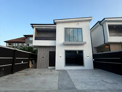 Semi Furnished 4 Bedroom Detached Duplex with Pool & Cinema