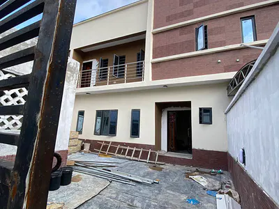 Brand New 4bedroom Fully Detached Duplex (Self Compound)
