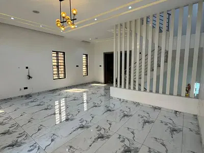New 4bed Semi Detach Self Compound Duplex