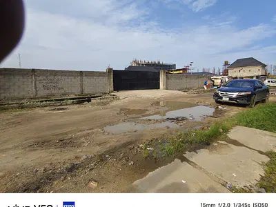 5, 882SQM Well Located, Fully Fenced, Dry, Table Land.