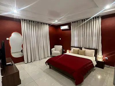 Serviced 1-Bedroom Single Room Apartment with 24/7 Power