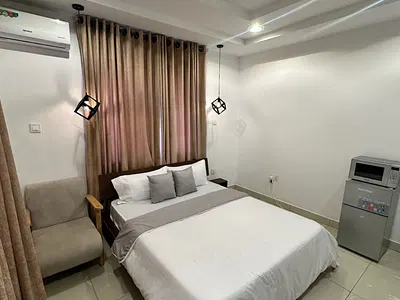 Tastefully Furnished 1-Bedroom Single Room Apartment