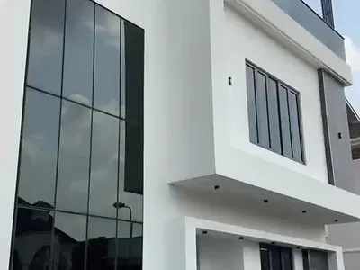 Luxury Smart 5 Bedroom Duplex