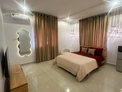 Stylish 1-Bedroom Single Room Apartment with Modern Interiors