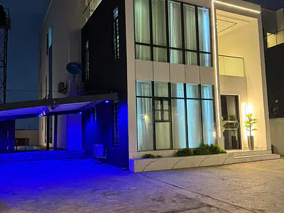Luxury 6-Bedroom Duplex Available for Shortlet