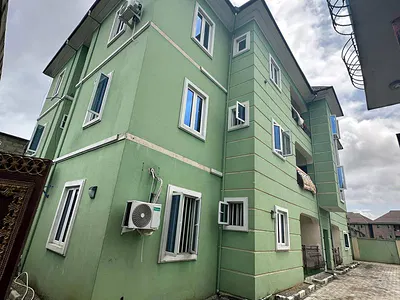 Well Maintained Block of Flat Comprising 6 Units of 2 Bed Apartment