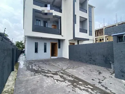 A Comfortable 4 Bedroom Semi Detached Duplex