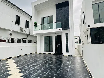 4 Bedroom Fully Detached Duplex with BQ and Swimming Pool