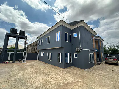 A Well Located 4-Bedroom Duplex