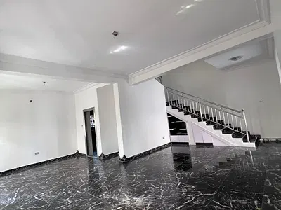 Spacious 4bedroom Duplex & a BQ