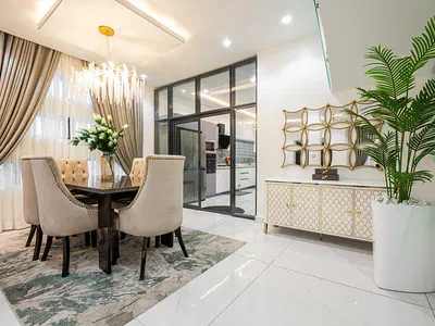 Executive 5 Bedroom House