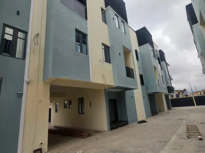 4 Bedroom Terrace Duplex with BQ Newly Built Tastefully Dec