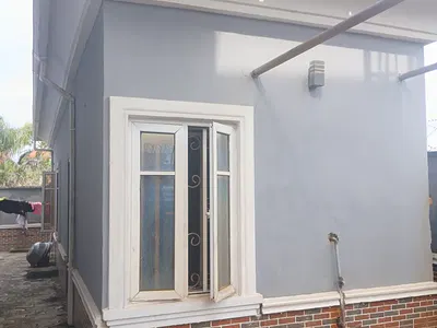 2 Bedrooms Flat