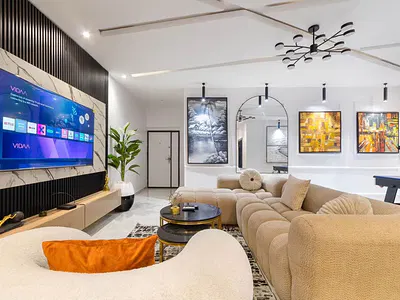 Our Cozy 2 Bedroom Apartment with a Swimming Pool and Gym
